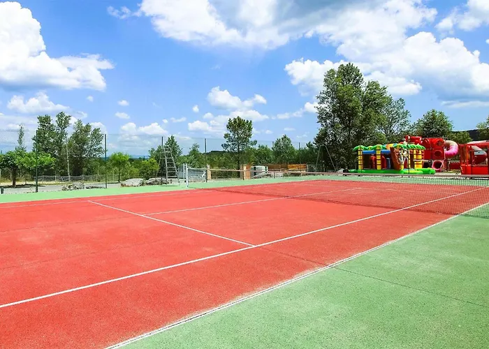 بيت للعطل Pet Friendly In *